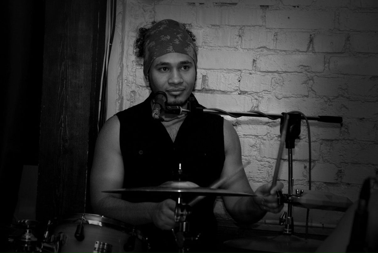 Over Serrano фотография #20